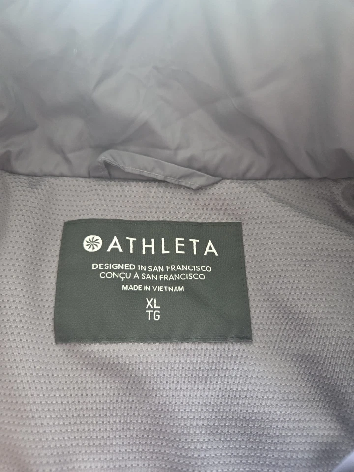 Athleta Rock Ridge Primaloft Vest Size XL in Dusk Violet Puffer Lightweight EUC - Image 3 of 4