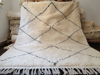 New Design Moroccan Beni Ourain Berber Wool Rug Color White & Black Carpet Rug