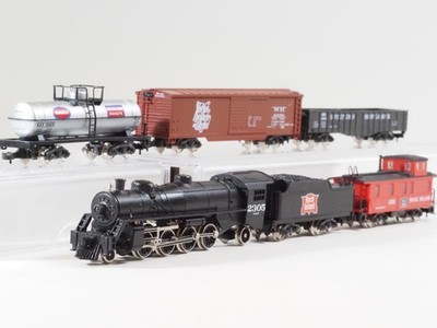 8004 B  Z-scale  Marklin Mikado Steam Locomotive  Rock Island Regional Set, NIB
