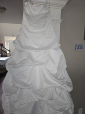 David's Bridal Women's White Wedding Dress - Size 10