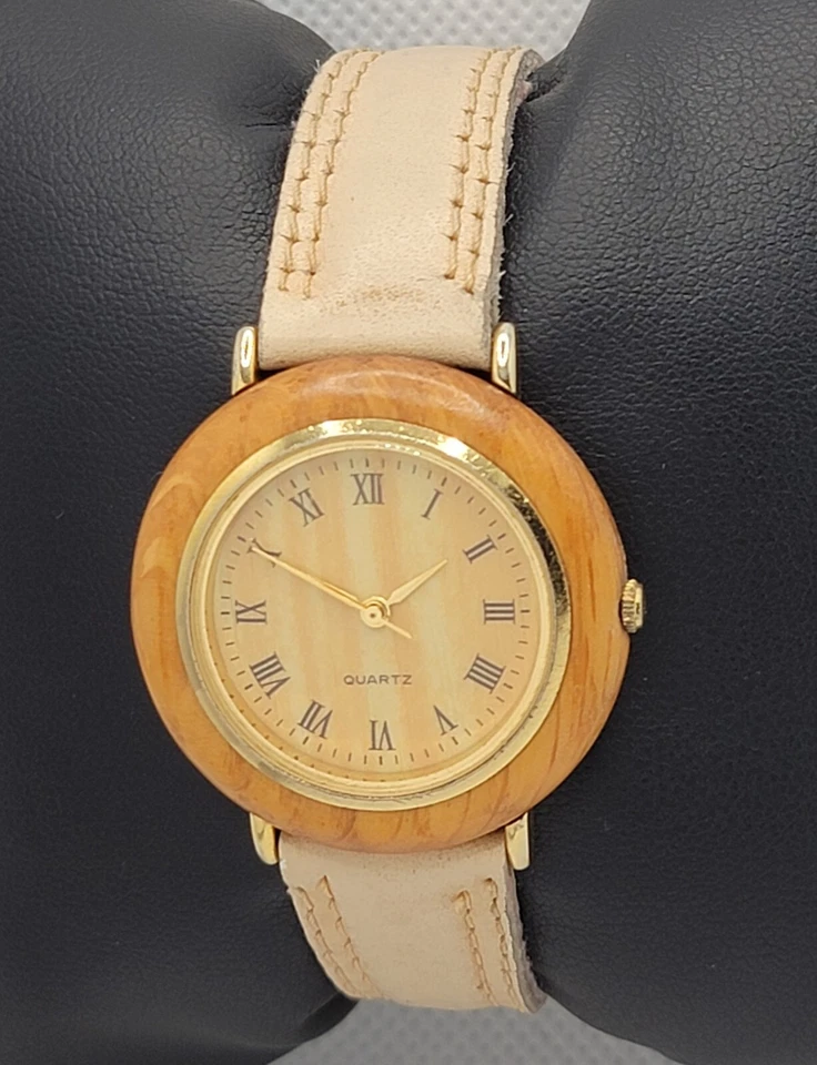 Ladies Classic Round Wooden Case Beige Faux Leather Band Analog Watch J9 - Image 2 of 4