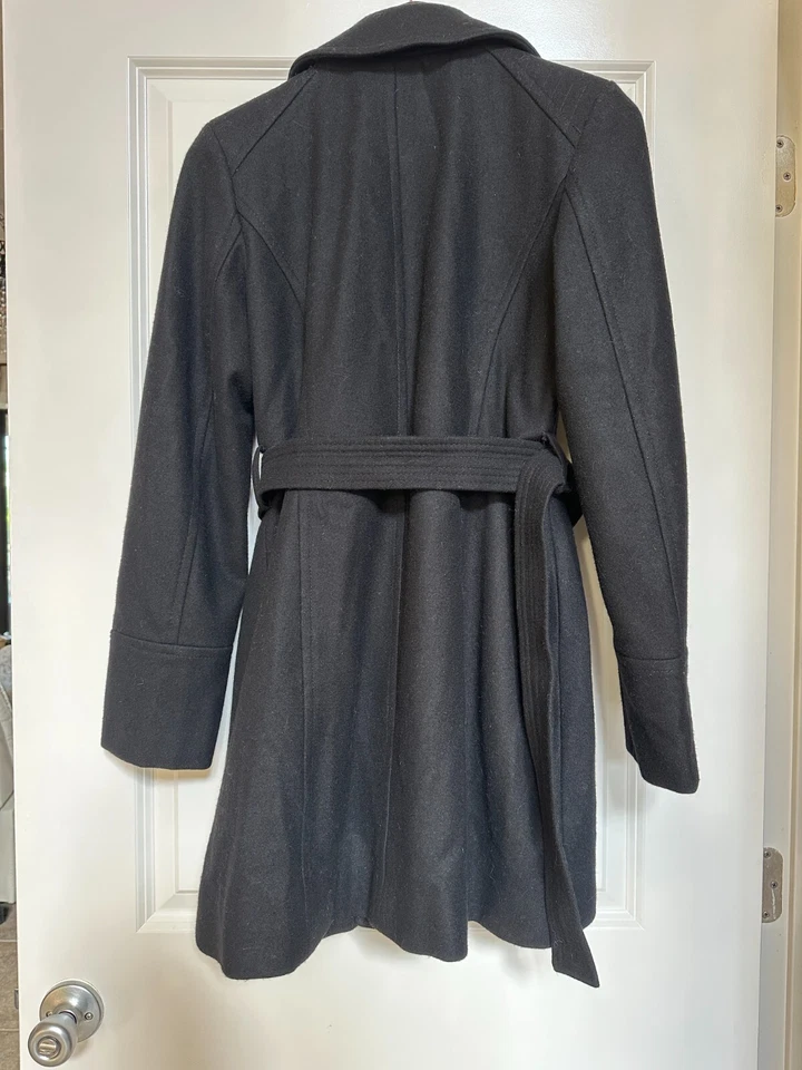 Abrigo Michael Kors Mujer Asimétrico Cremallera Negro y Dorado Invierno Guisante, S Foto 2 de 4