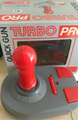 Quick Gun Turbo Pro mit Mikroschaltern in OVP (Amiga, ST, XL C64 comp) (100% ok)