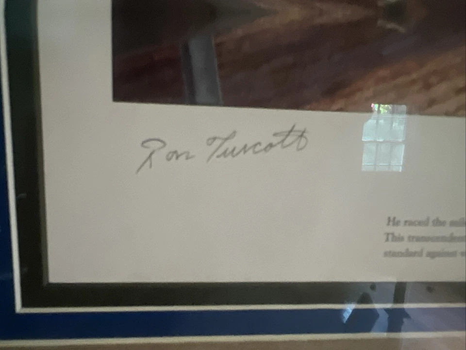 Impresión de Campeón de la Triple Corona Secretariat, firmada por Ron Turcott y Michael Geraghty Foto 3 de 4