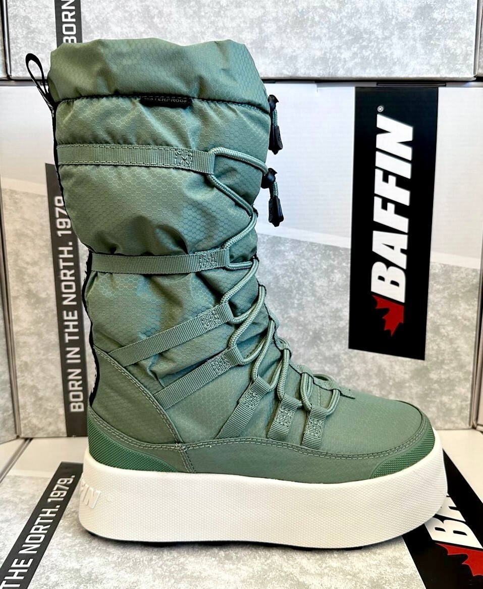Baffin Women's Geneva Sea Green and White Winter Platform Boots