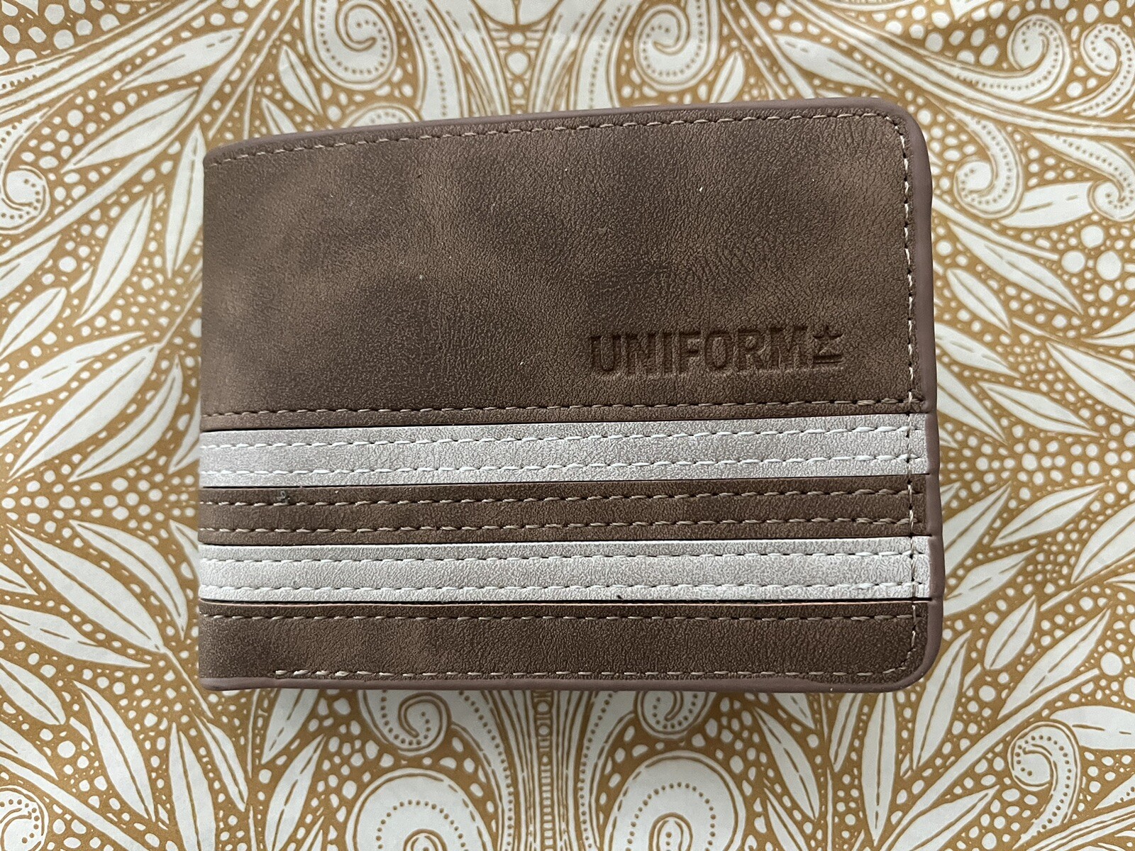 Men's Genuine Leather Bifold Wallet Brand New Without Tags  -image