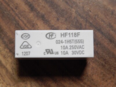 Relais HONGFA HF 118F 024-1H5T(555)   10A 250VAC; 10A 30VDC