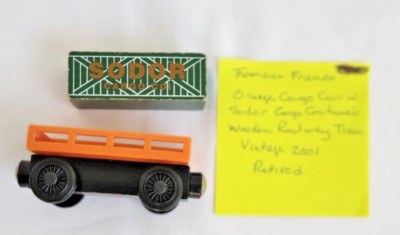 THOMAS&FRIENDS  ORANGE CARGO CAR W/CARGO BOX WOODEN RAILWAY VTG 2001 RETIRED