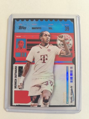 Topps FC Bayern München Team Set 2024/25 Mathys Tel Travel Titans /150 Blue
