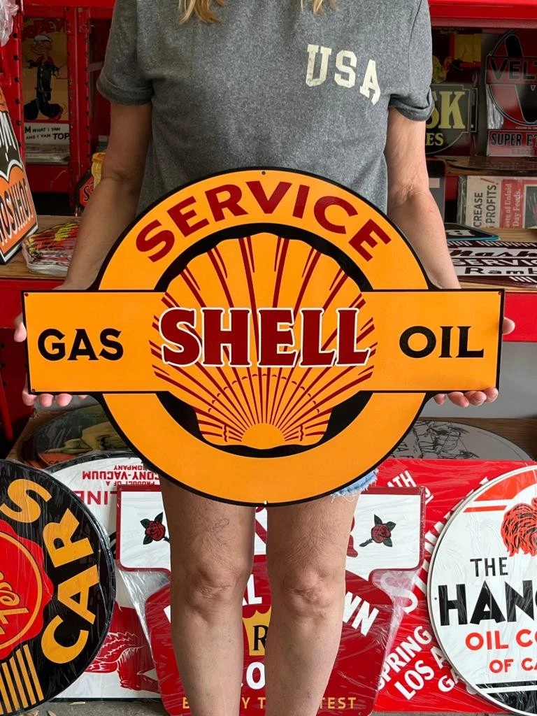 Shell Porcelain Sign In Collectible Gas & Oil Advertising Signs