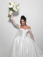 Lace A-Line Satin Wedding Dresses Off Shoulder Pleat Bride Prom Gown Appliques
