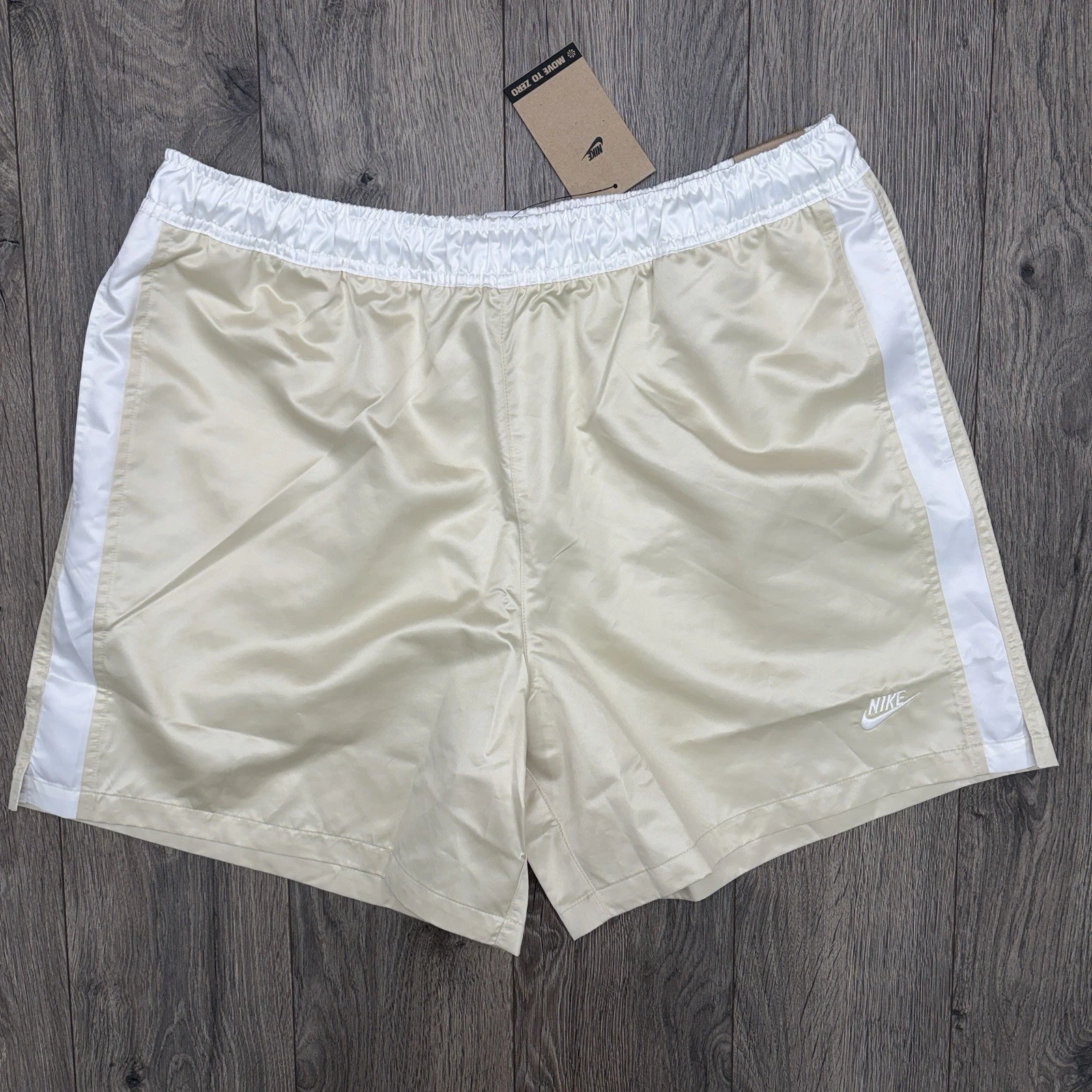 Nike Shorts Size Medium Mens Beige Cream White Sportswear Satin Club Flow