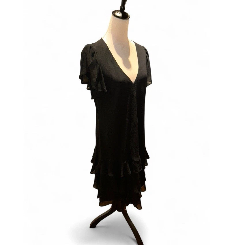 Vestido Lauren Ralph Lauren Para Mujer Georgette Cintura Caída Flutter LBD Etiqueta Negra 4 Foto 2 de 4