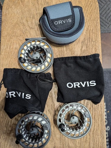 Orvis Clearwater IV Large Arbor Fly Fishing Reel & 2 Clearwater IV spools