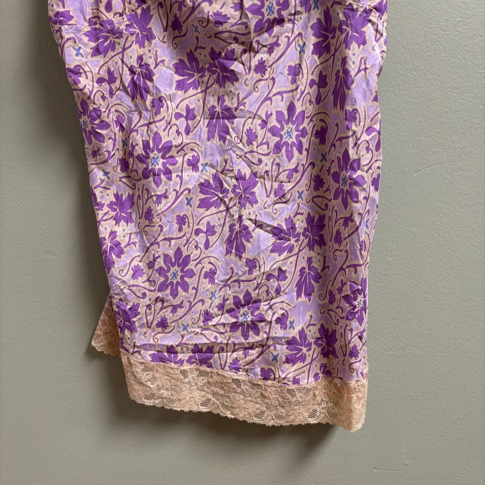DKNY 牛仔女式丝绸蕾丝吊带上衣尺寸 * 14 婴儿娃娃 Y2K 紫色花卉仙女 — 第 3/4 张图片