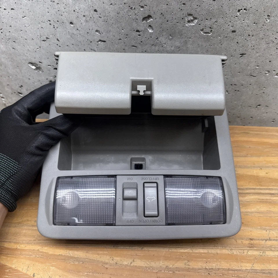 2005-2013 NISSAN XTERRA PATHFINDER OVERHEAD CONSOLE DOME LIGHT SUNROOF GRAY OEM - Image 4 of 4