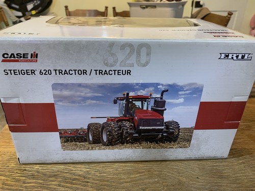 Ertl Case IH Steiger 620 4WD Tractor With DUALS Die-Cast. 1/32 Scale. NIB - Picture 4 of 4
