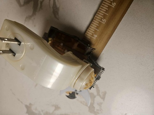 Bath & Body Works Wallflower Plug In Halloween Spukhaus Geist beleuchtet - Bild 6 von 7