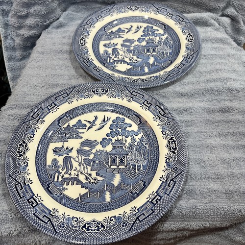Churchill Blue Willow England Set Of 2 Dinner Plates 10.25” Georgian Shape - Picture 2 of 5