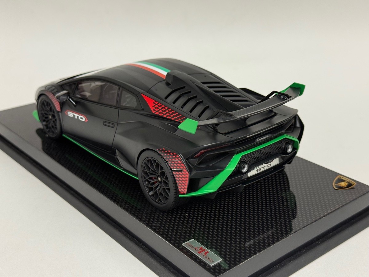 1/18 MR Collection Lamborghini Huracan STO Matte Black Italian