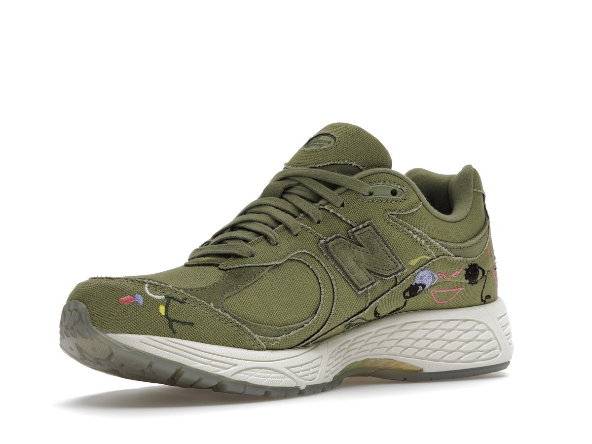 New Balance 2002R x Bryant Giles What Now? 2022 - M2002RAG