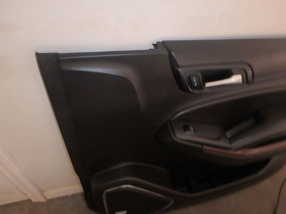 2017 GMC Yukon Front Right Passenger Side Door Trim Panel Black Leather w/Power Foto 4 de 4