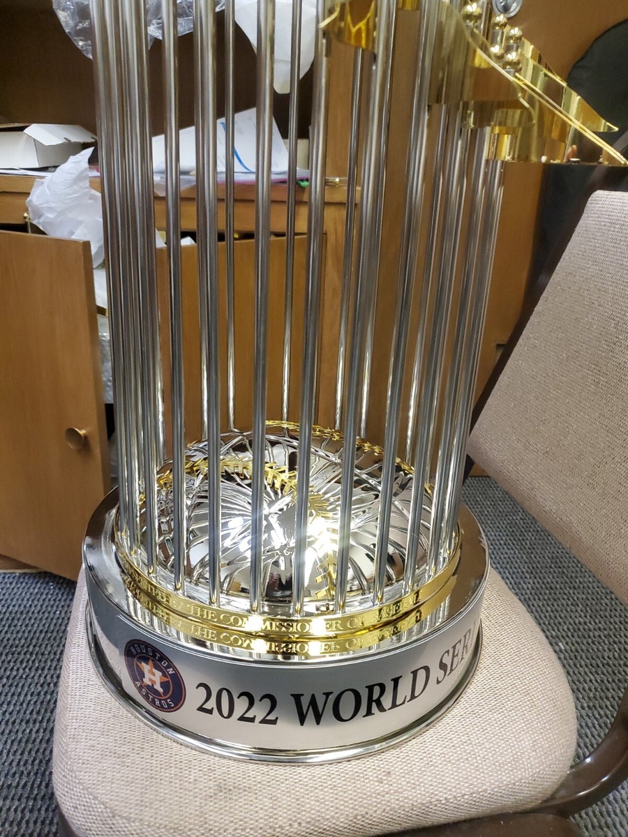 World Series Trophy Replica Commissioner's Trophy (MLB) Wikipedia