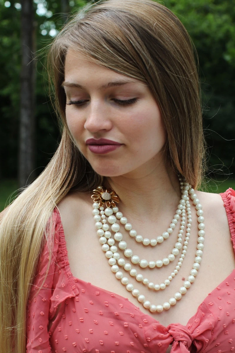 Dazzling daisies hotsell necklace