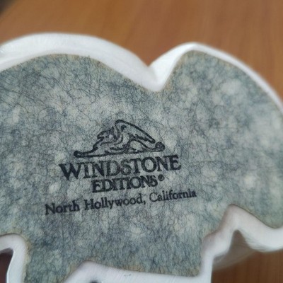 WINDSTONE EDITIONS NorthHollywood ユニコーン Windstone Editions Unicorn Cast Stone North Hollywood, California