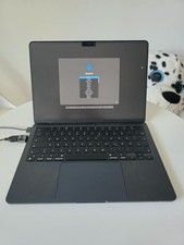 Apple MacBook Air, 13 Zoll, 2024, M3,8 GB, 256 GB SSD. Siehe Beschreibung!!!