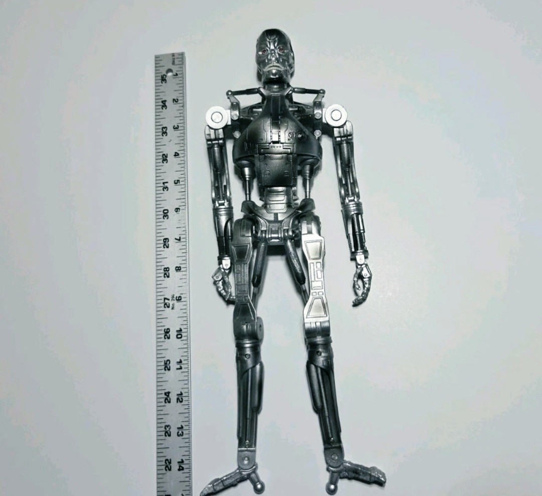 Carolco Terminator Endoskeleton 15 inch Figure