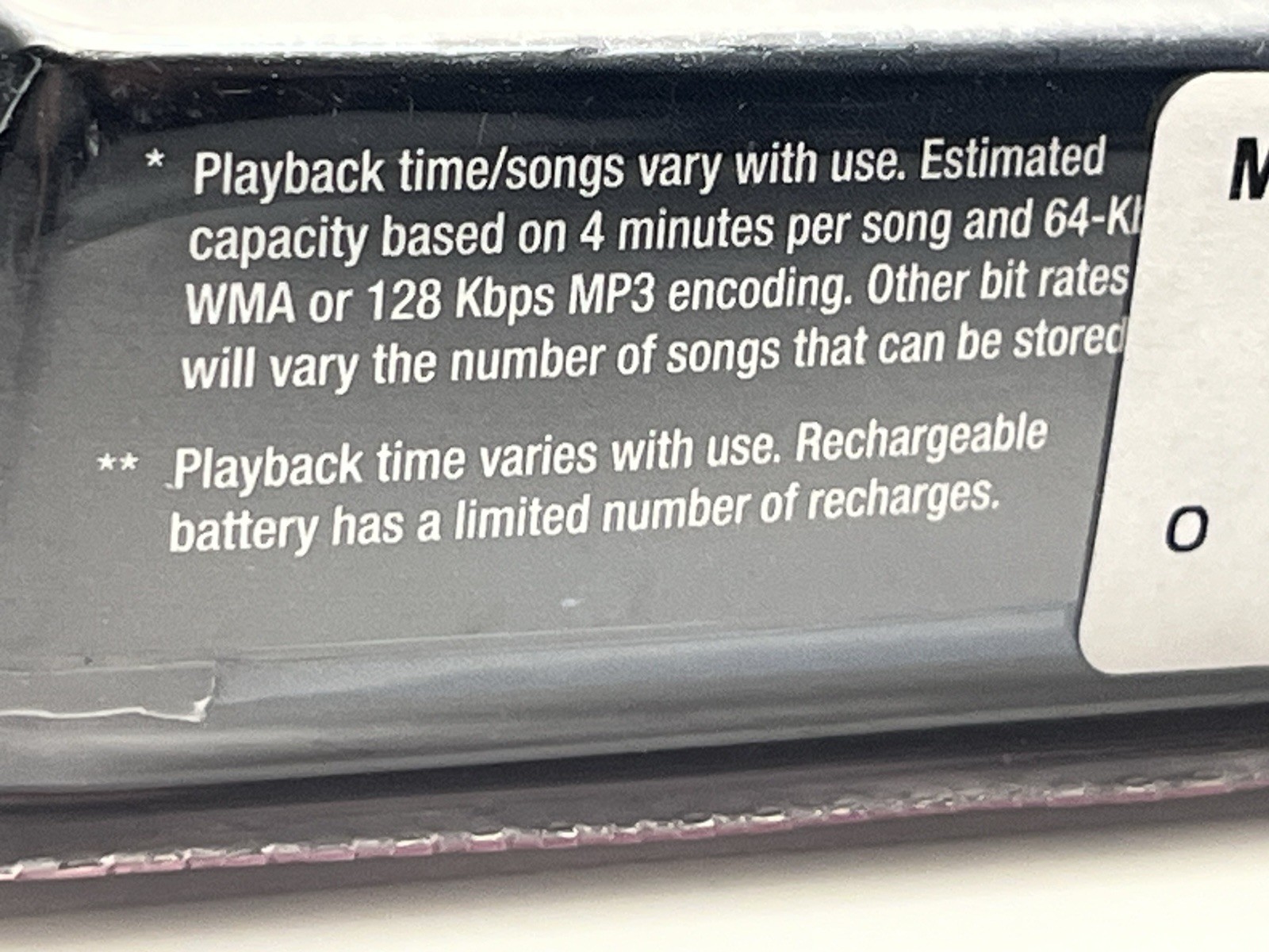 Memorex 2GB Clip & Play MP3 Music Player Hold 500 Songs MMP8002