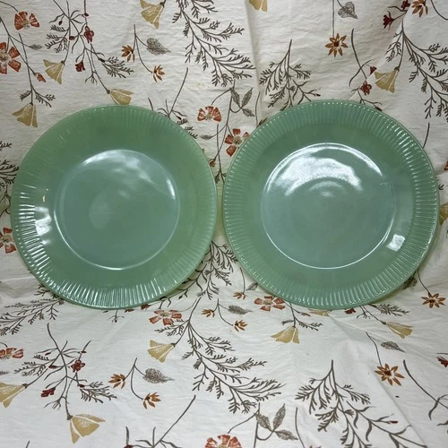 Set Of 2 Jadeite 9” Dinner Plates Jane Ray Ribbed Fire King Made In USA