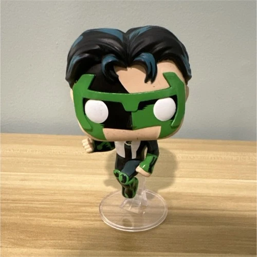 Funko Pop! Vinyl Green Lantern DC Universe Superheroes Figure Collectible