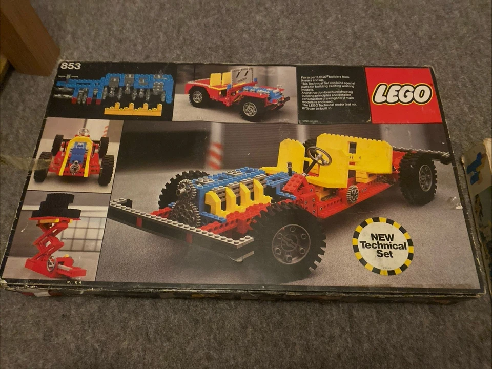 Retired LEGO Technic 853 Car Chassis  Vintage  Set with Box & Instructions, photo 2 of 5