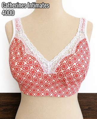 Catherines Intimates Bra 40DD White Red Floral Lace Wireless NWOT