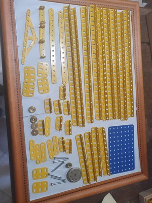 Sold Price: Meccano - Ensemble Meccano No.10 ancien, coffret de bois
