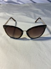 Steve Madden SM469777 Sunglasses Tortoise plastic frame, good condition