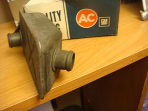 71 72 73 74 PLYMOUTH MODELS 6 CYLINDER ENGINE BREATHER ELEMENT FB-69 AC