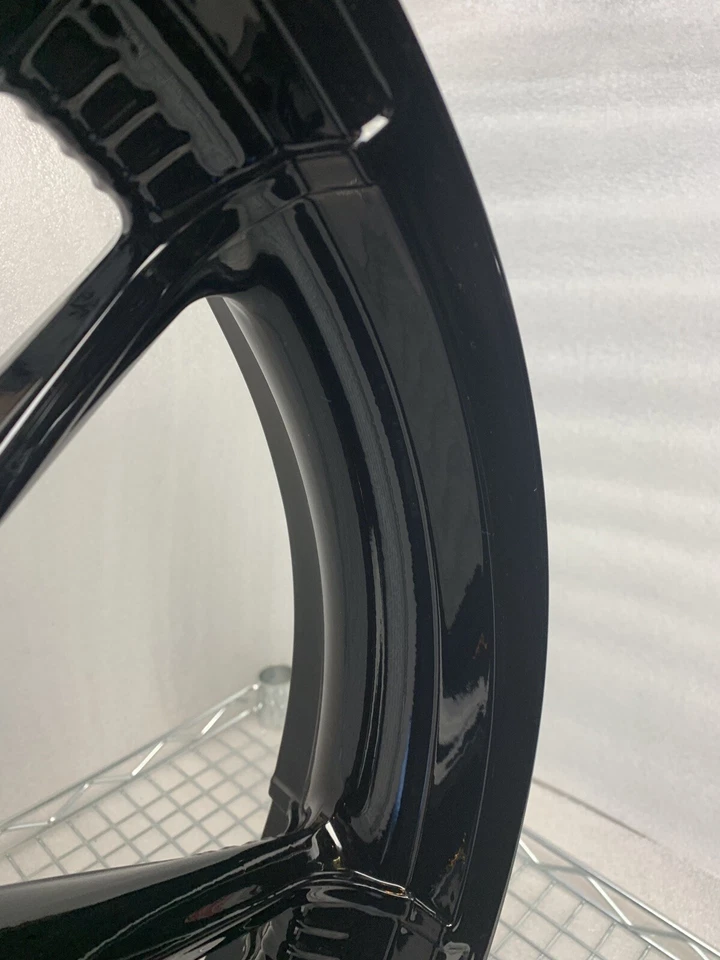 Harley Wheel FRONT Tri glide FREEWHEELER GLASS BLACK MAG OEM HD 2014-24 OUTRIGHT - Image 4 of 4