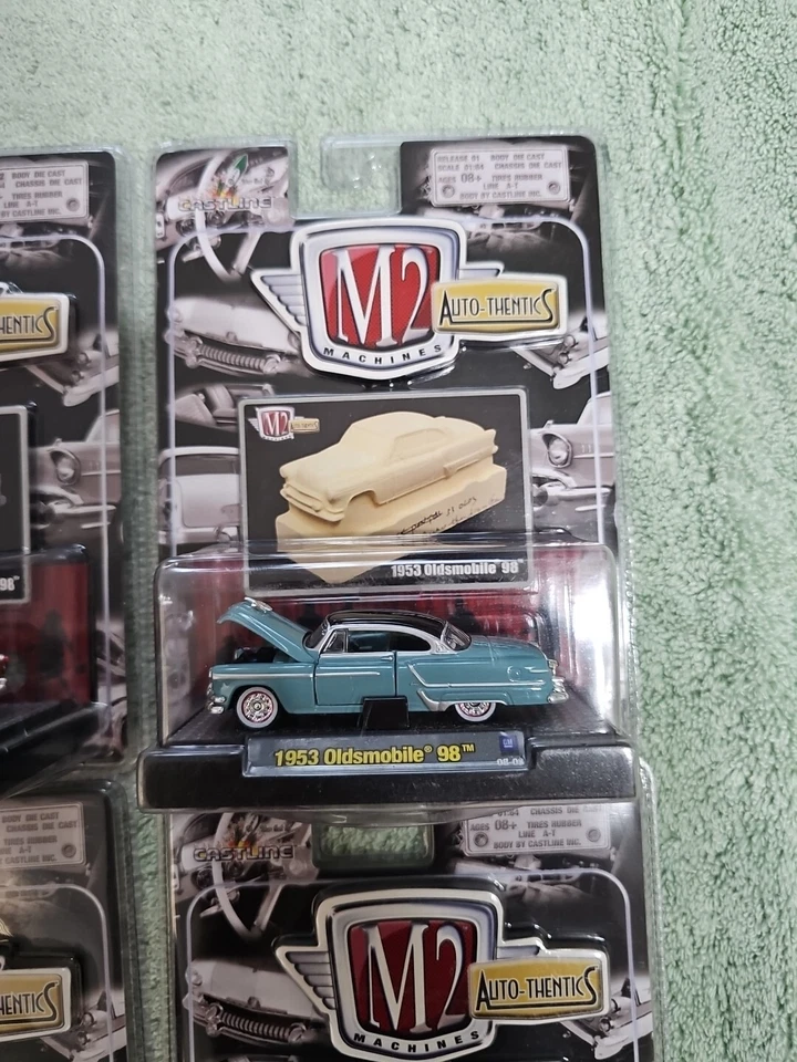  Oldsmobile 98 1953 fundido a presión M2 Machines Auto-Thentics 1:64 (lote de 4) nuevo en caja Foto 3 de 4