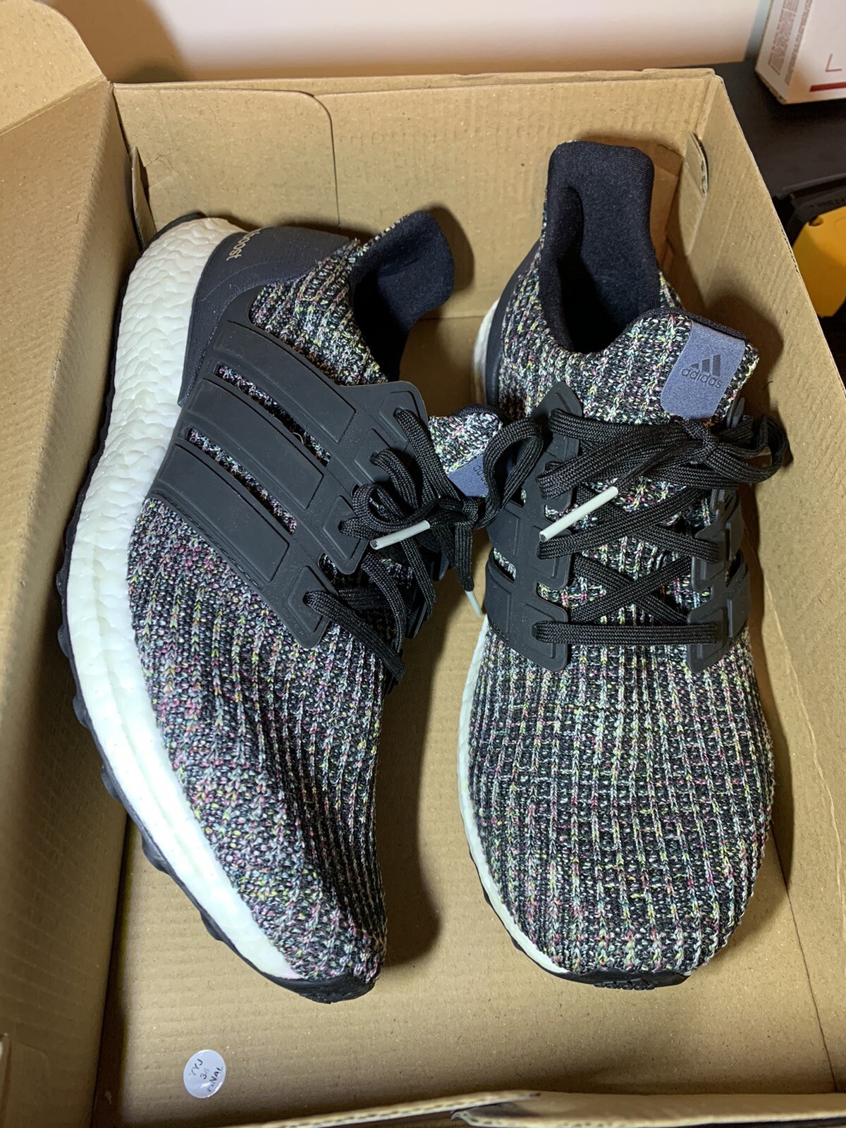 ultraboost black carbon