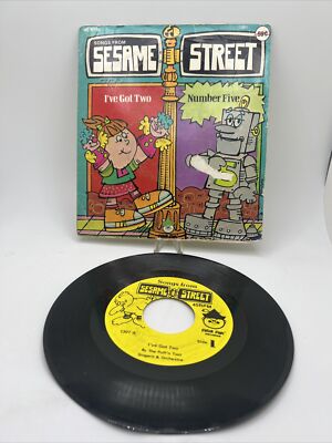 Peter Pan Records Songs Frome Sesame Street 45RPm I've Got Two Number Five 1301