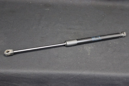 Aud Q3 8U Heckklappendämpfer Dämpfer Gasdruckdämpfer Feder hinten 8U0827552A