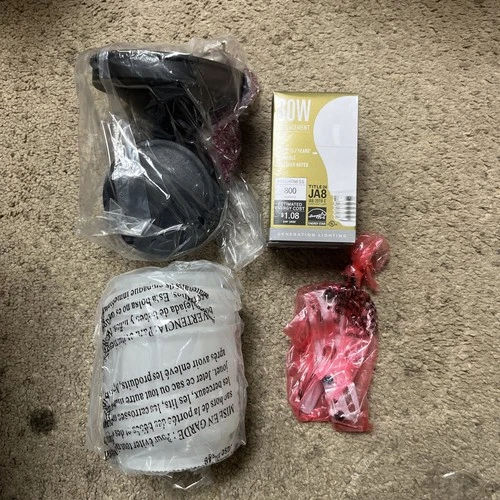 Generation Lighting Outdoor Wall 1-Light Black Outdoor Wall Lantern Sconce - Picture 2 of 2