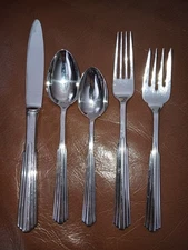 KIRK STIEFF PARALLEL STAINLESS FLATWARE  5- PC PLACE SETTING
