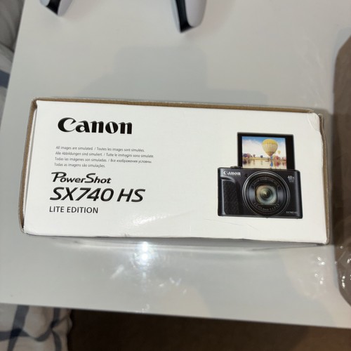 Canon PowerShot SX740 HS Lite Edition Silver - 40x Zoom 4K NEW SEALED - Picture 2 of 4