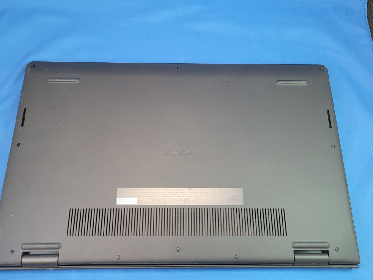 Dell Inspiron 15 3520 P112F 15.6
