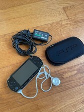 Sony PSP 1000 PlayStation Portable System - Piano Black & case & Remote