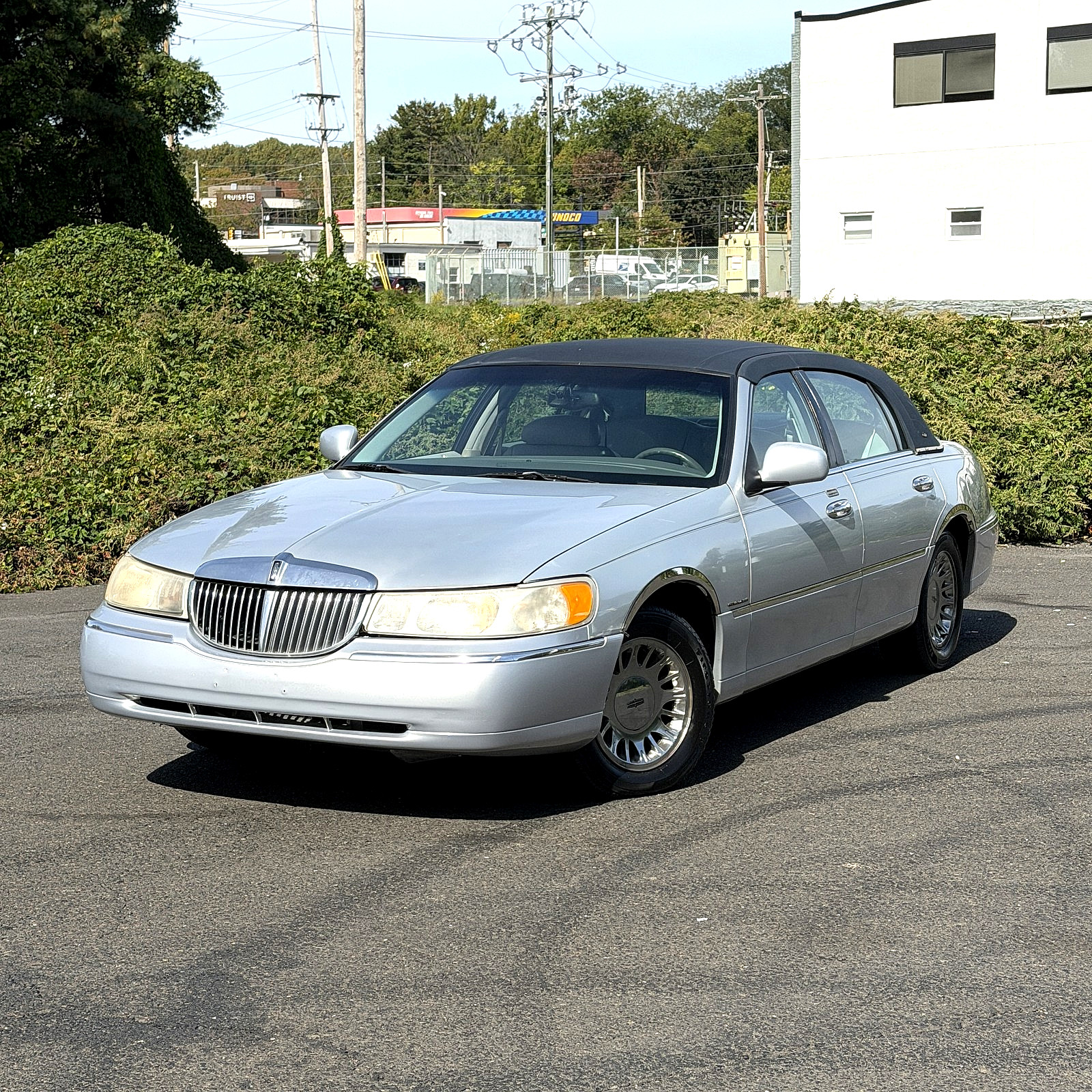 1999 Lincoln Town Car for sale in Huntingdon Valley Pennsylvania